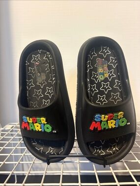 Nintendo Super Mario Black Slides with Multicolor Logo